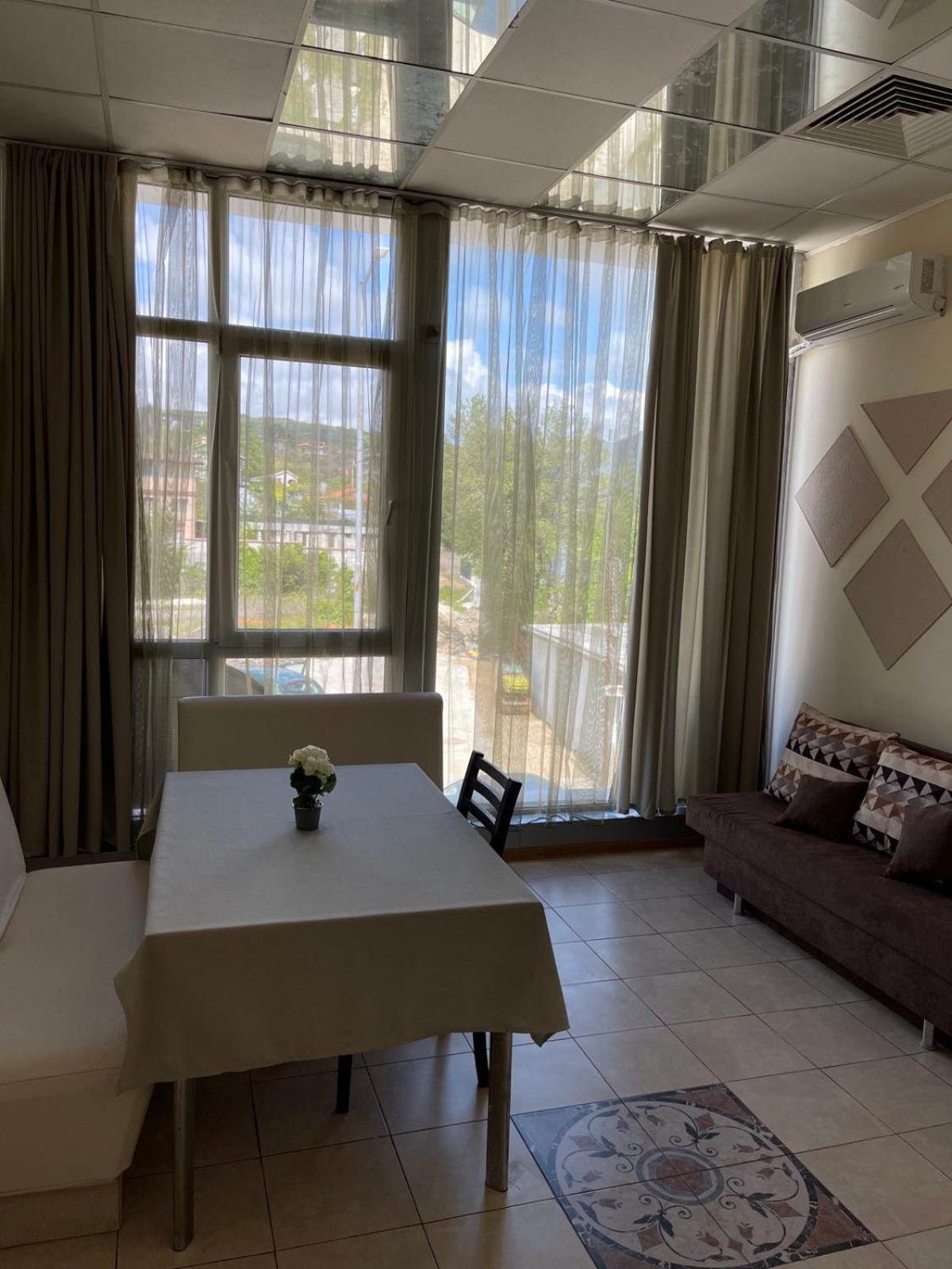 Apartments Devora 1 & Bar & Restaurant Warna Exterior foto
